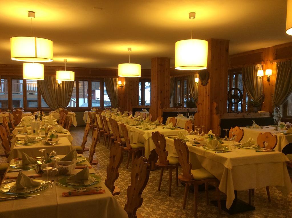 Park Hotel サンタ・カテリーナ・ヴァルフルヴァ エクステリア 写真